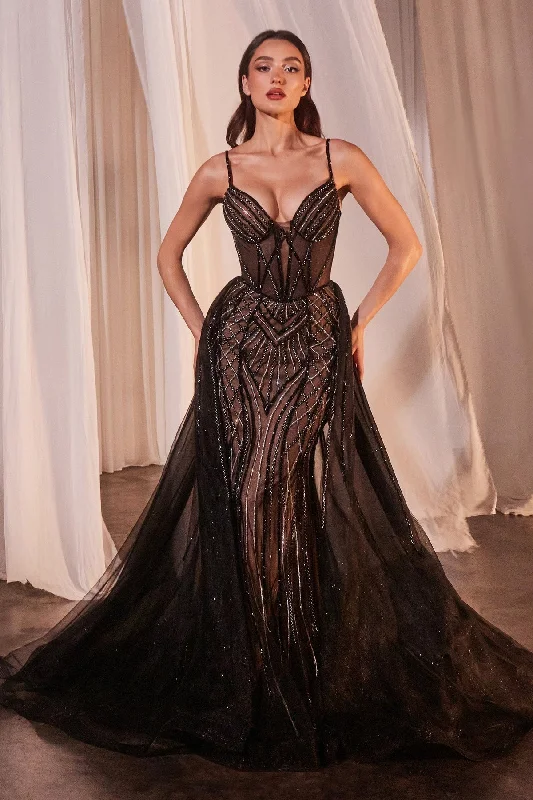 Black & Nude