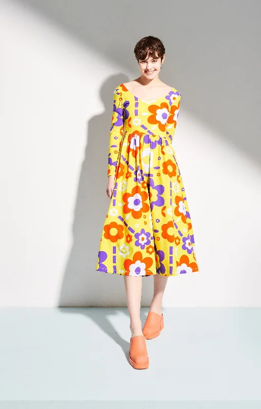 Buck Open Back Dress Space Flowers Tunics Formal black
